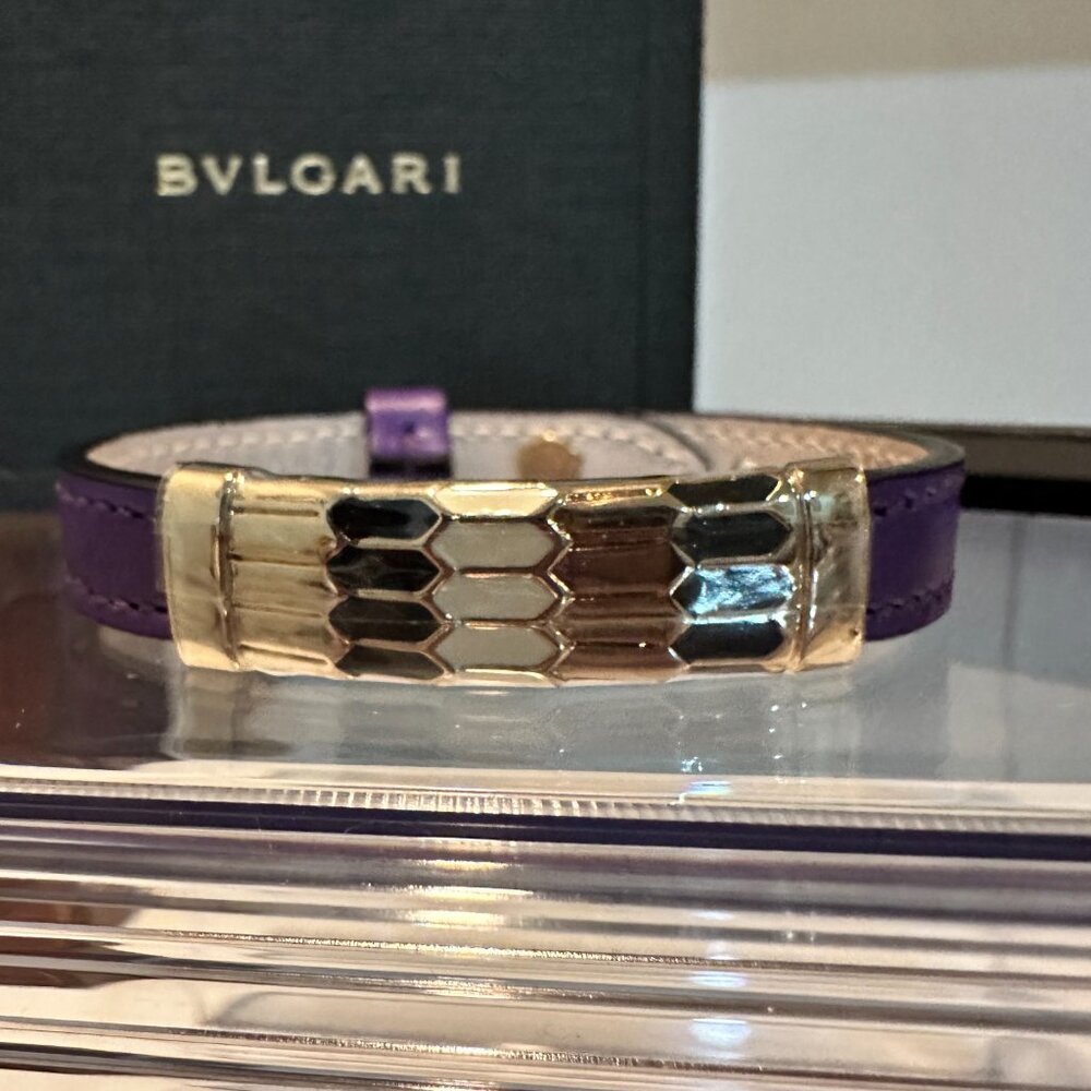 New BVLGARI SCAGLIE Purple Leather Bracelet, (NWT)